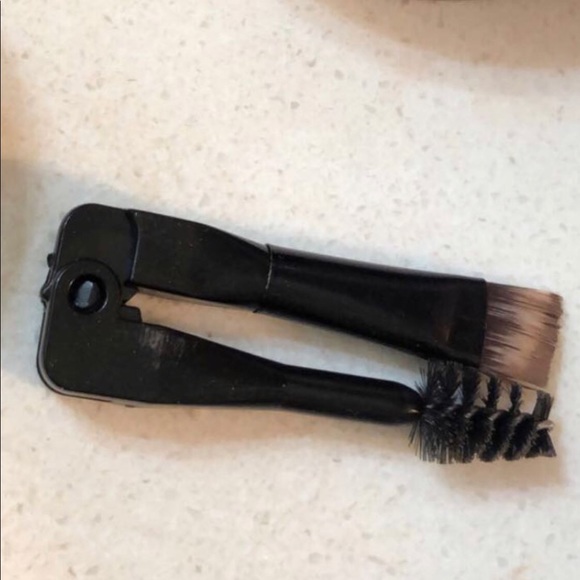 Eyebrow gel Waterproof by Level Up Cosmetics - Picture 3 of 4